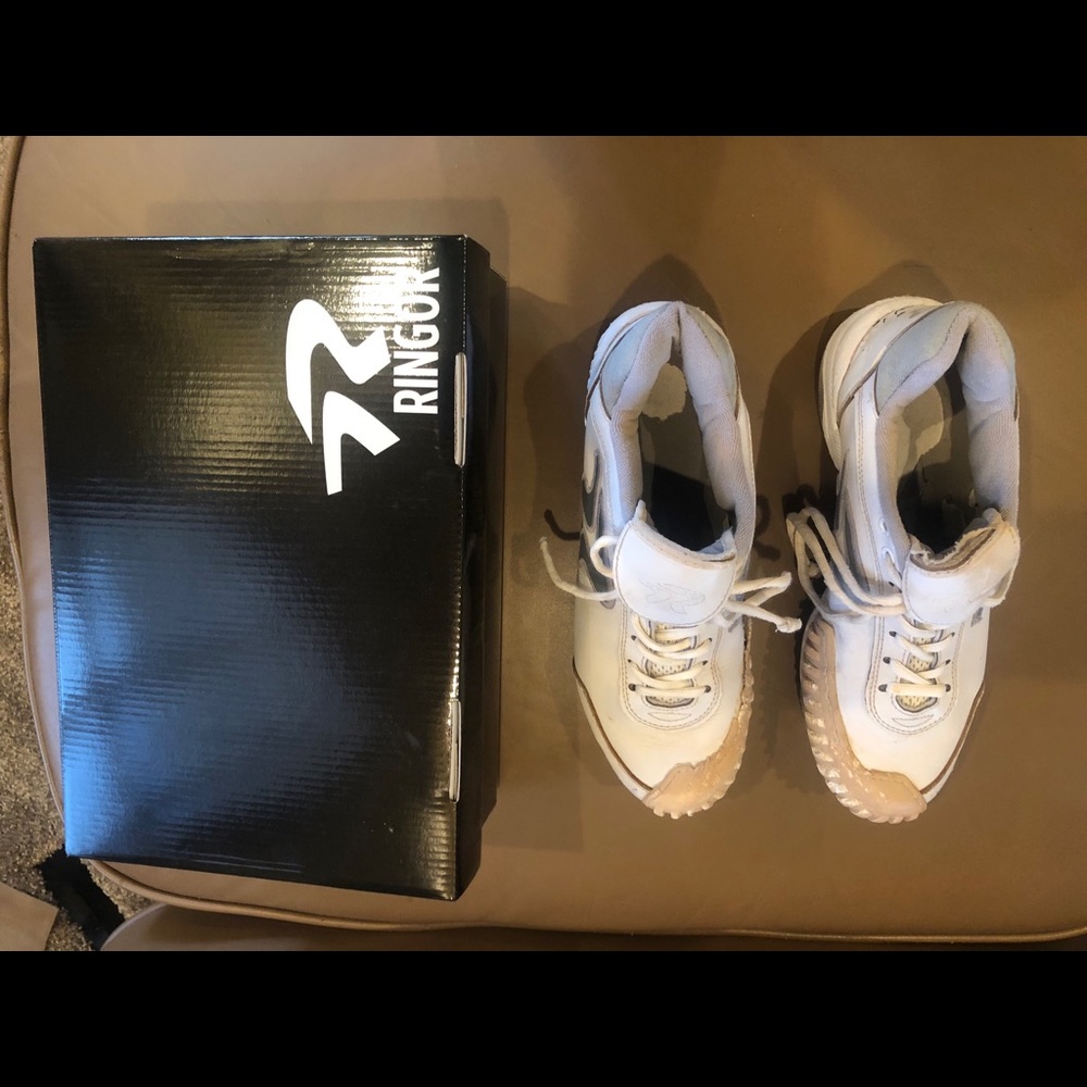 Ringor metal cleats